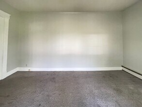 1515 W Main St in Muncie, IN - Foto de edificio - Building Photo