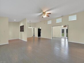 260 12th St SE in Naples, FL - Building Photo - Building Photo