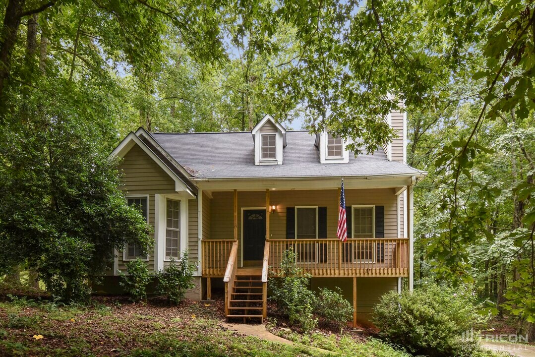 69 Peach Crossing Dr in Dallas, GA - Building Photo