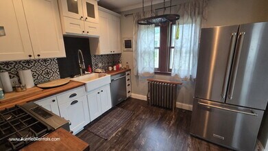 3604 E 56th St in Minneapolis, MN - Building Photo - Building Photo