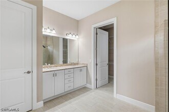 4722 Formosa Dr in Naples, FL - Building Photo - Building Photo