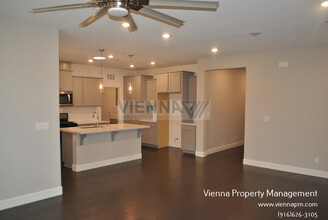 1427 Cheetah St in Rocklin, CA - Foto de edificio - Building Photo