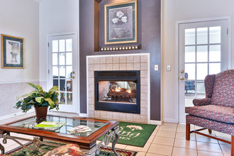 Phillips Landing Apartment Homes in Statesville, NC - Building Photo - Lobby