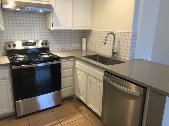 22100 Burbank Blvd, Unit 161 G in Los Angeles, CA - Building Photo - Building Photo