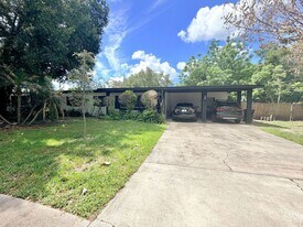 3000 Lake Margaret Dr in Orlando, FL - Building Photo