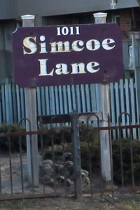 Simcoe Lane in Oshawa, ON - Building Photo - Building Photo