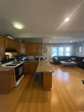 56 State St in Rockville Centre, NY - Foto de edificio - Building Photo