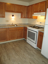 Gold Key Apartments in Cincinnati, OH - Building Photo - Building Photo