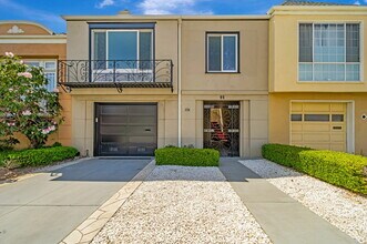 91 Middlefield Dr in San Francisco, CA - Building Photo - Building Photo