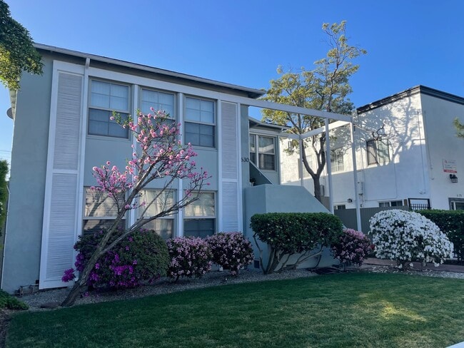 630 E San Antonio Dr, Unit #1