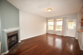 1303 Julies Walk in Pflugerville, TX - Building Photo - Building Photo