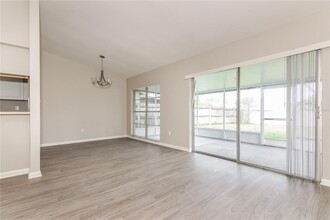 1779 Lakeview Village Dr in Brandon, FL - Building Photo - Building Photo