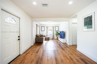 10050 SW 171st St in Miami, FL - Building Photo - Building Photo