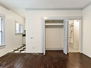 330 Cedar Ave, Unit 104 in Long Beach, CA - Building Photo - Building Photo