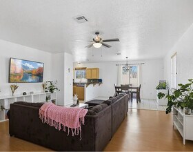 751 Pino Ave in Lancaster, CA - Building Photo - Building Photo