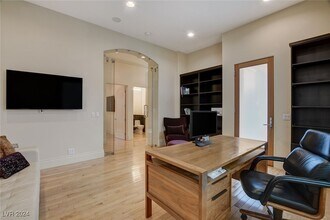 1540 Foothills Village Dr in Henderson, NV - Building Photo - Building Photo