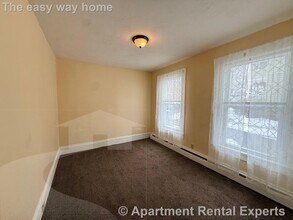 15 Laurel St in Somerville, MA - Building Photo - Building Photo