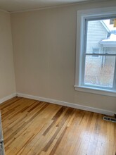 48 Watervliet Ave, Unit Floor 1 in Cohoes, NY - Building Photo - Building Photo