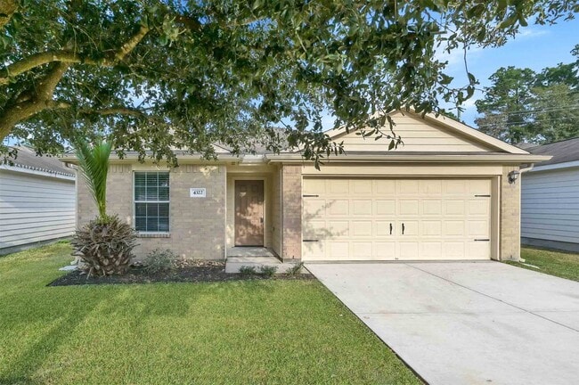 property at 4322 Medina River Loop