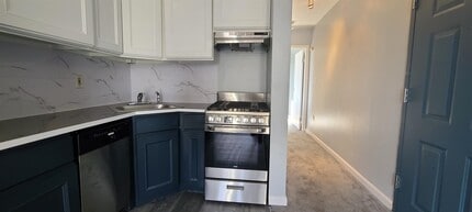 4905 PARK Ave in Union City, NJ - Building Photo - Building Photo