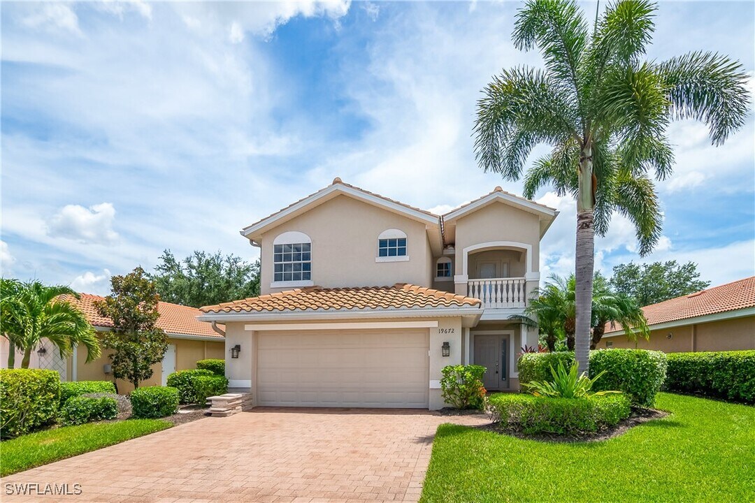19672 Villa Rosa Loop in Ft. Myers, FL - Building Photo