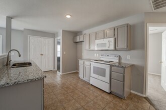 324 Grant Springs Dr in Decatur, AR - Building Photo - Building Photo