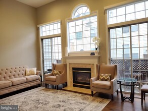 6030 Lincolnia Rd in Alexandria, VA - Building Photo - Building Photo