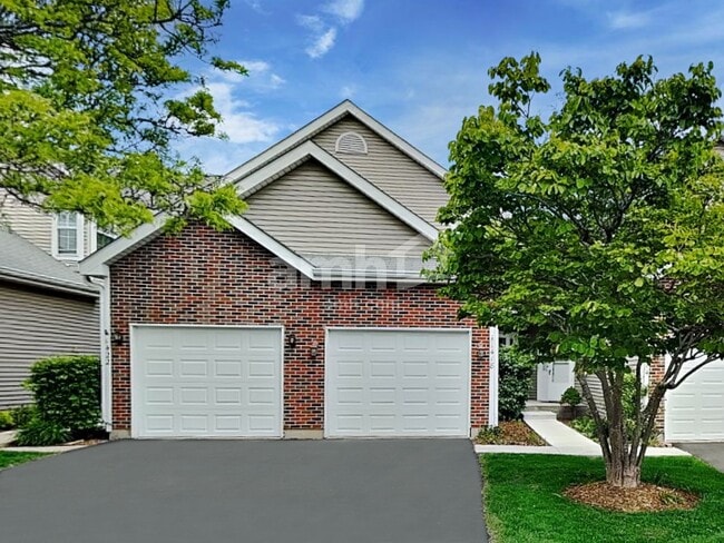 property at 1418 Grandview Ct