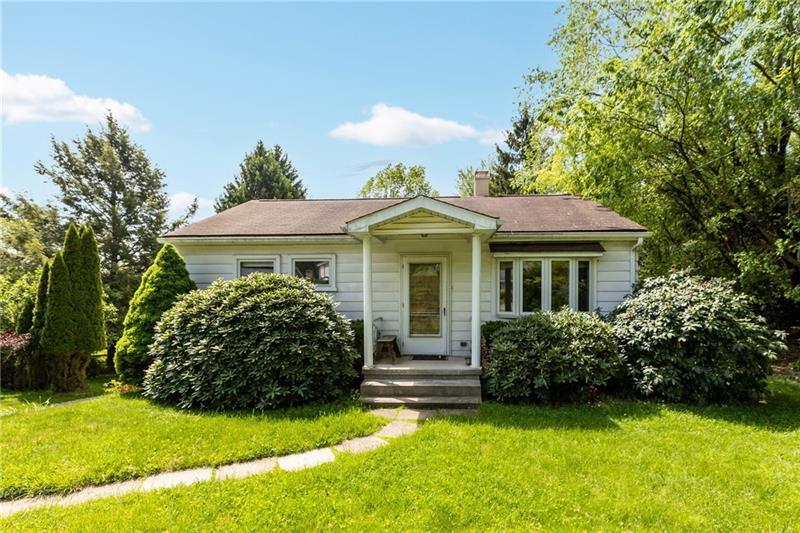 2536 Hampton Ave in Allison Park, PA - Building Photo