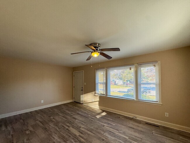 1849 Broadell Dr in Fayetteville, NC - Building Photo - Building Photo