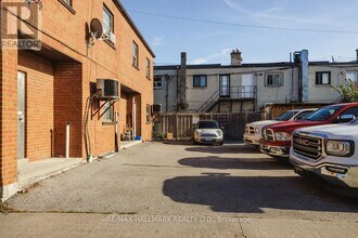 12 Snider Ave in Toronto, ON - Building Photo - Building Photo