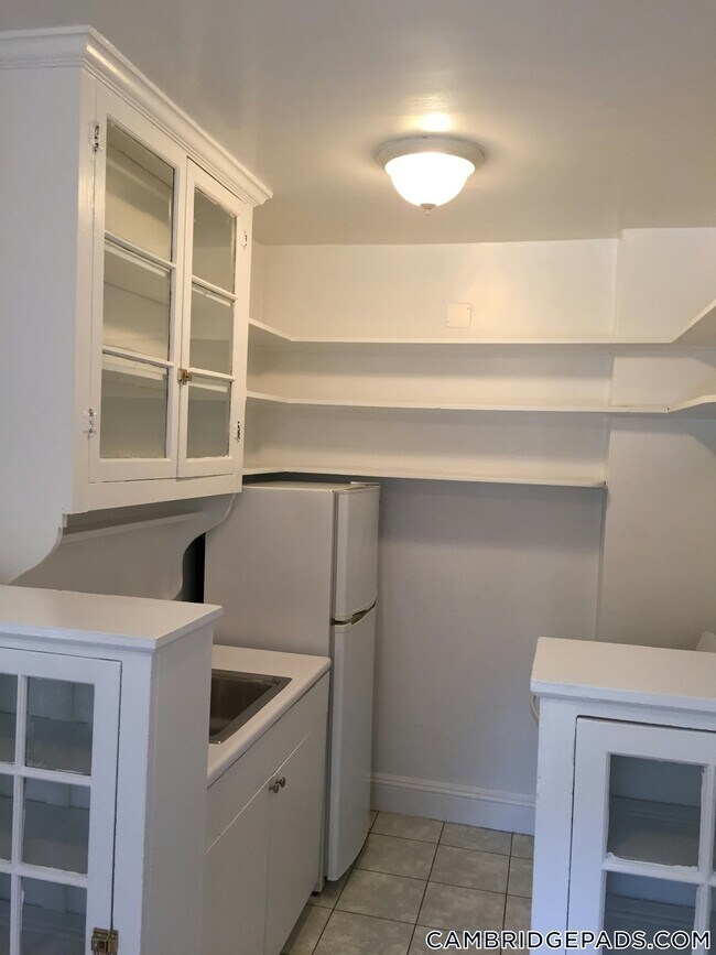 18 Chauncy St, Unit 4 in Cambridge, MA - Building Photo - Building Photo