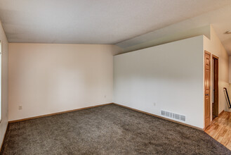 15770 52nd Ave in Lake Hallie, WI - Building Photo - Building Photo