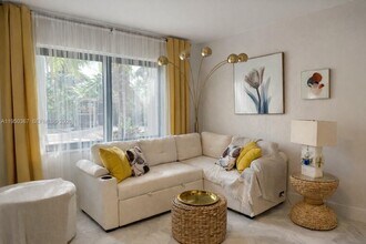 1415 Mayo St in Hollywood, FL - Building Photo - Building Photo