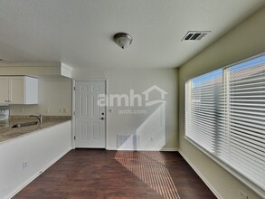 4570 N Orleans St in Denver, CO - Building Photo - Building Photo