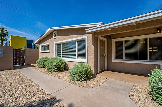 818 W Osborn Rd, Unit A in Phoenix, AZ - Building Photo - Building Photo