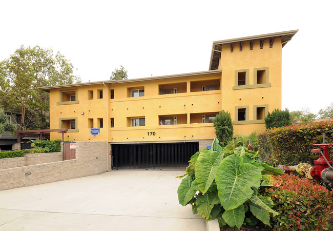 Stonegate Senior Apartments in Orange, CA - Building Photo - Building Photo