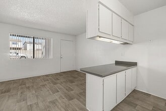 Acacia Hills in Tucson, AZ - Building Photo - Building Photo