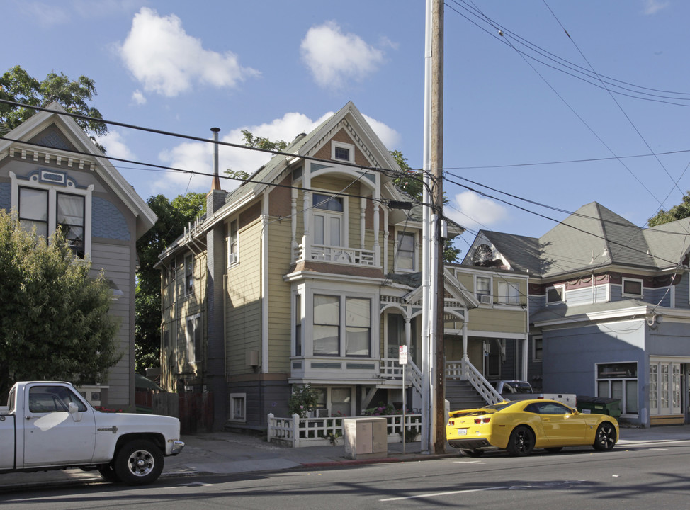 70 E Julian St in San Jose, CA - Foto de edificio