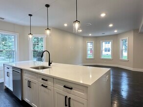 131 Grampian Way in Boston, MA - Building Photo - Building Photo