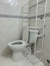 100 NW 56th Ct in Miami, FL - Building Photo - Building Photo