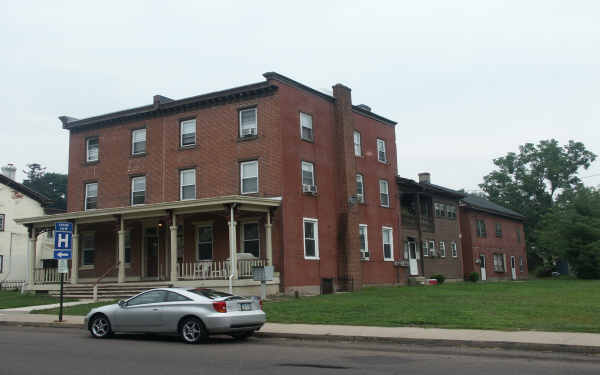 115-117 N Main St