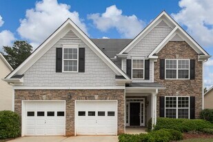 250 Lantana Dr in Locust Grove, GA - Building Photo