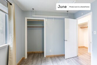 Room in Shared 3 bed/1.5 bath home in Austin, TX - Building Photo - Building Photo