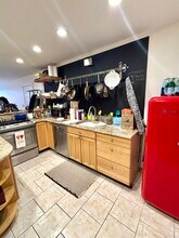 204 Warren St in Jersey City, NJ - Building Photo - Building Photo