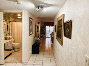 1300 SW 130th Ave in Pembroke Pines, FL - Building Photo - Building Photo