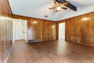 6213 Stardust Dr S in Watauga, TX - Building Photo - Building Photo