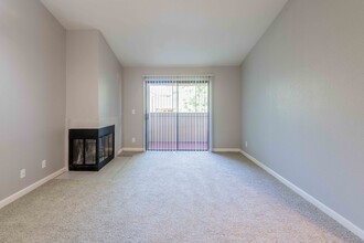 Sutter Ridge in Rocklin, CA - Foto de edificio - Interior Photo