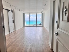 5161 Collins Ave in Miami Beach, FL - Building Photo - Building Photo