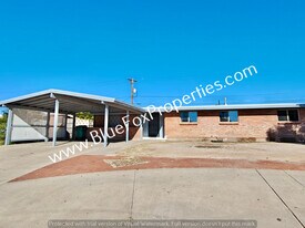 3310 W Calle Toronja in Tucson, AZ - Building Photo